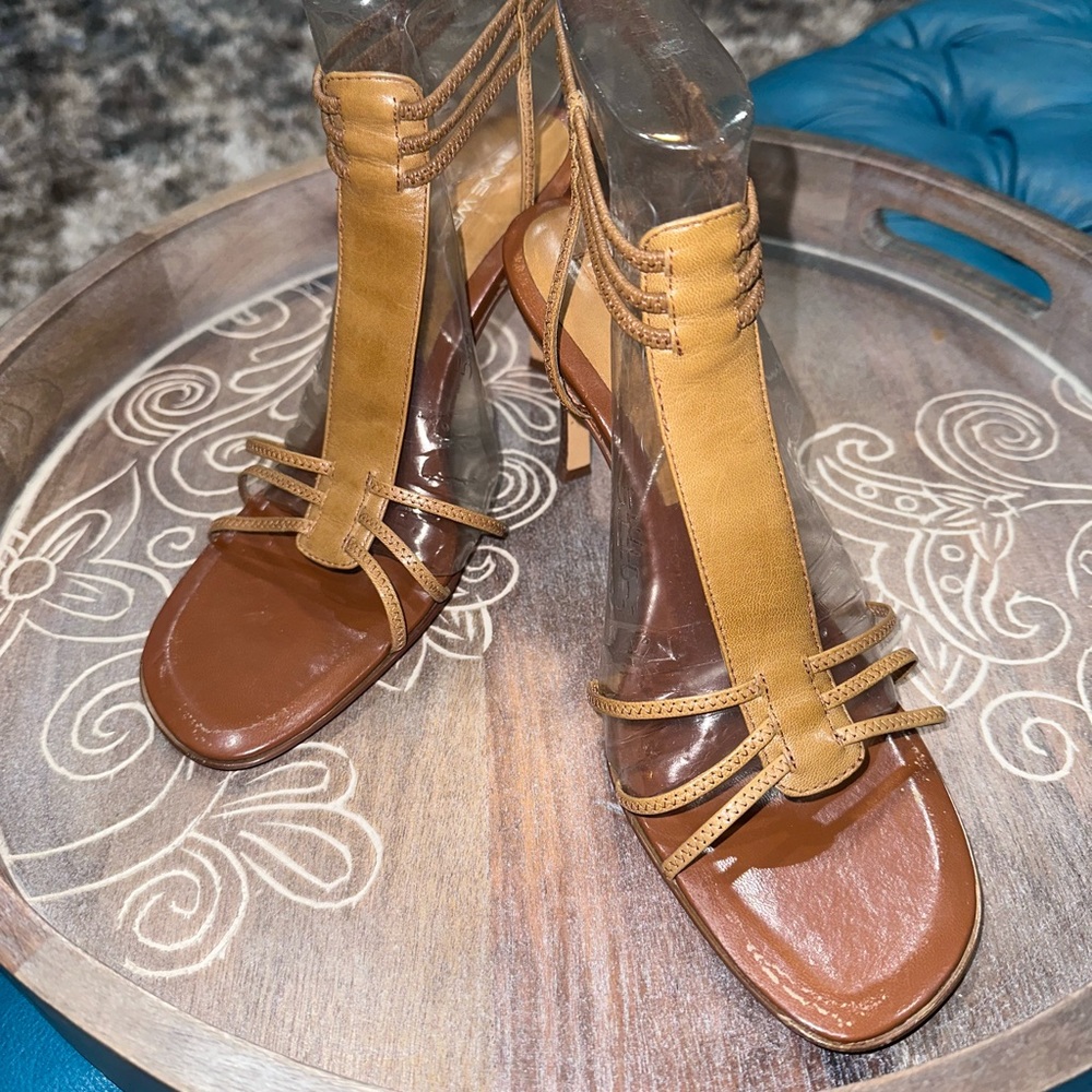 Nine West Camel Leather size 9.5